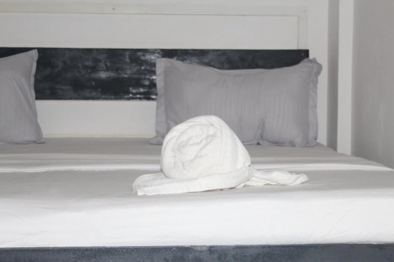 Beach Hub Guesthouse Galle Extérieur photo