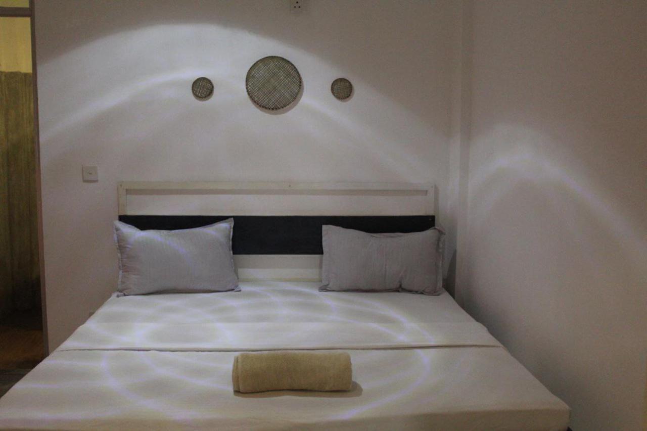 Beach Hub Guesthouse Galle Extérieur photo